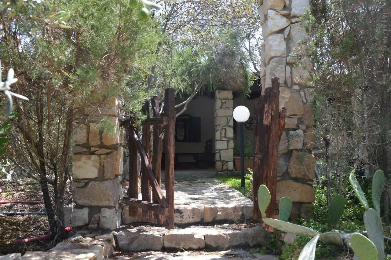 Giardino Degli Ulivi Villa Gonnesa Italië